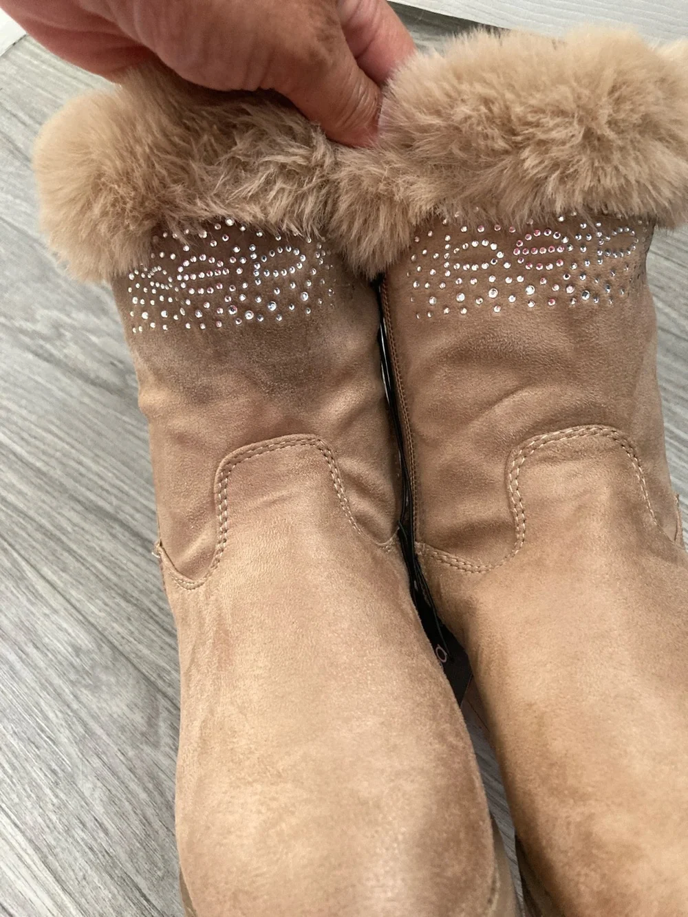 BEBE Sparkly Fur Cuff Boots Vegan Faux Fur Side Zipper Suede Girls Size 2